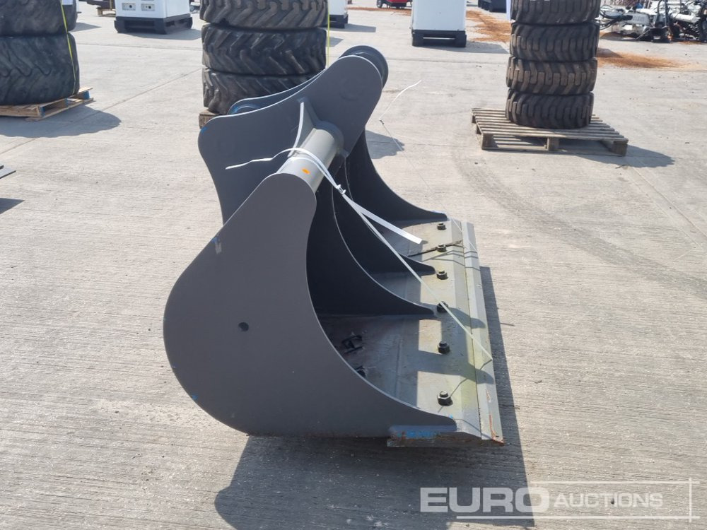 New Bucket Unused Miller 72" Ditching Bucket 80mm Pin to suit 20 Ton Excavator: picture 6
