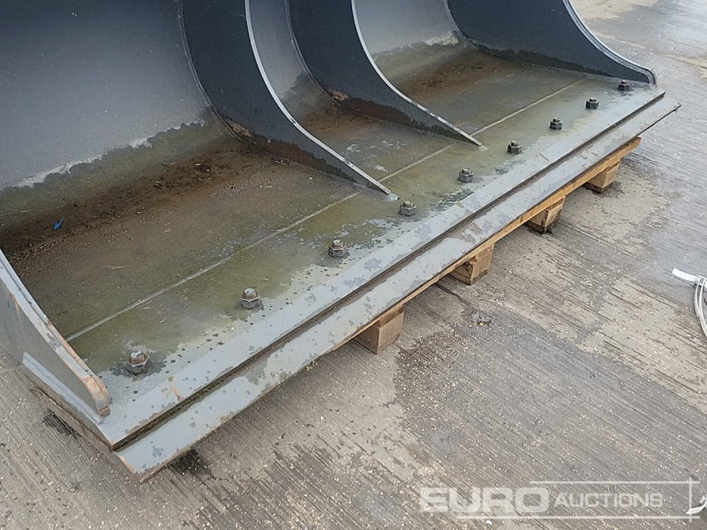 New Bucket Unused Miller 96" Ditching Bucket 100mm Pin to suit 40 Ton Excavator: picture 9