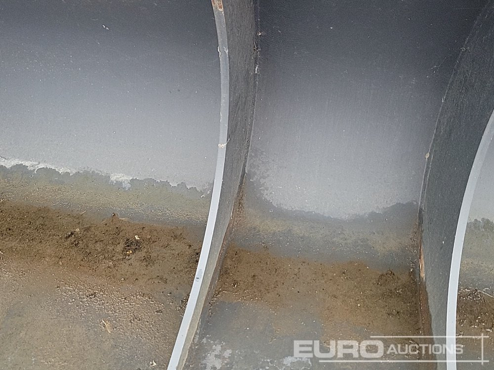 New Bucket Unused Miller 96" Ditching Bucket 100mm Pin to suit 40 Ton Excavator: picture 12