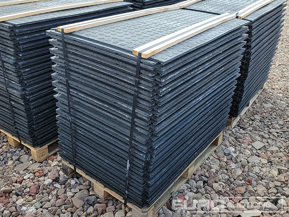 New Construction equipment Unused Pallet of Rubber Road Plates (4 of) - Connectable: picture 10