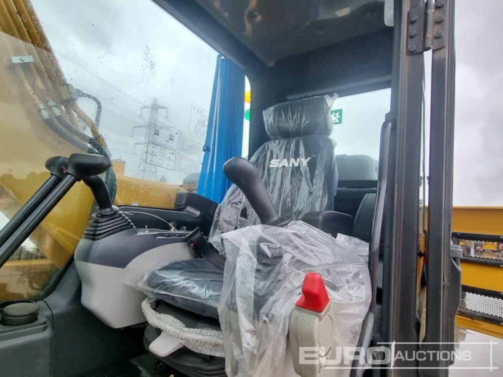 Crawler excavator Unused Sany SY135C: picture 39