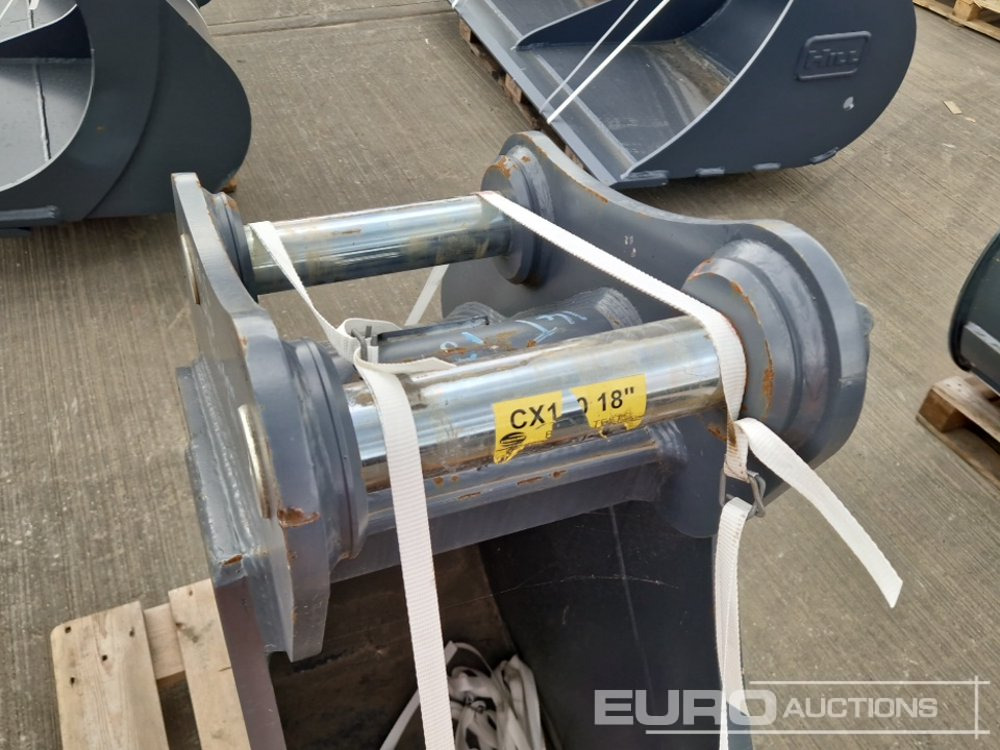 New Bucket Unused Strickland 18" Digging Bucket 65mm Pin to suit 13 Ton Excavator: picture 11