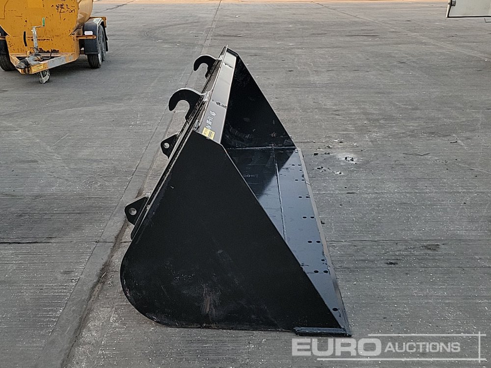 New Bucket Unused Strickland 90" Loading Bucket to suit JCB Telehandler: picture 6