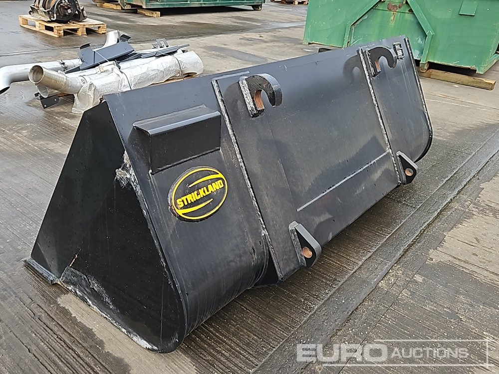 Unused Strickland 90" Loading Bucket to suit JCB Telehandler - Bucket: picture 3 Unused Strickland 90" Loading Bucket to suit JCB Telehandler - Bucket: picture 3