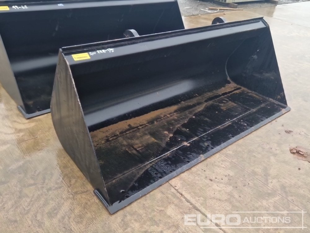 Unused Strickland 90" Loading Bucket to suit JCB Telehandler - Bucket: picture 4 Unused Strickland 90" Loading Bucket to suit JCB Telehandler - Bucket: picture 4