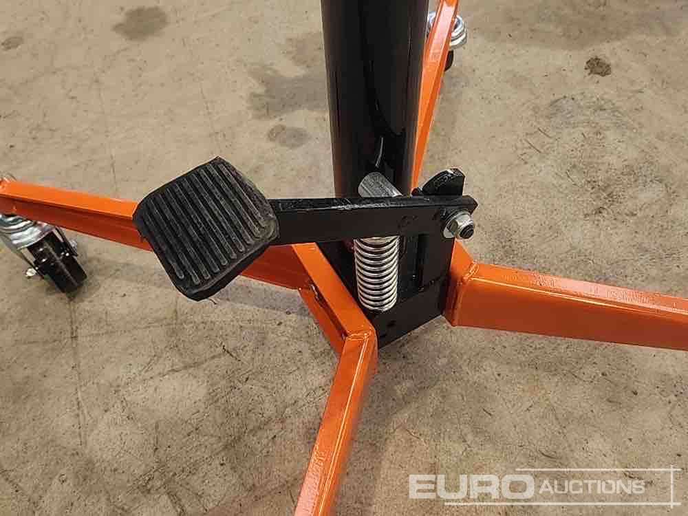 Unused Transmission Jack - Workshop equipment: picture 4 Unused Transmission Jack - Workshop equipment: picture 4