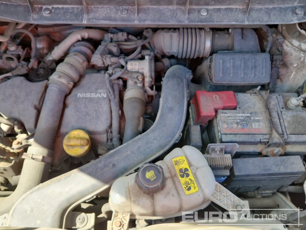 Van Nissan NV200: picture 17