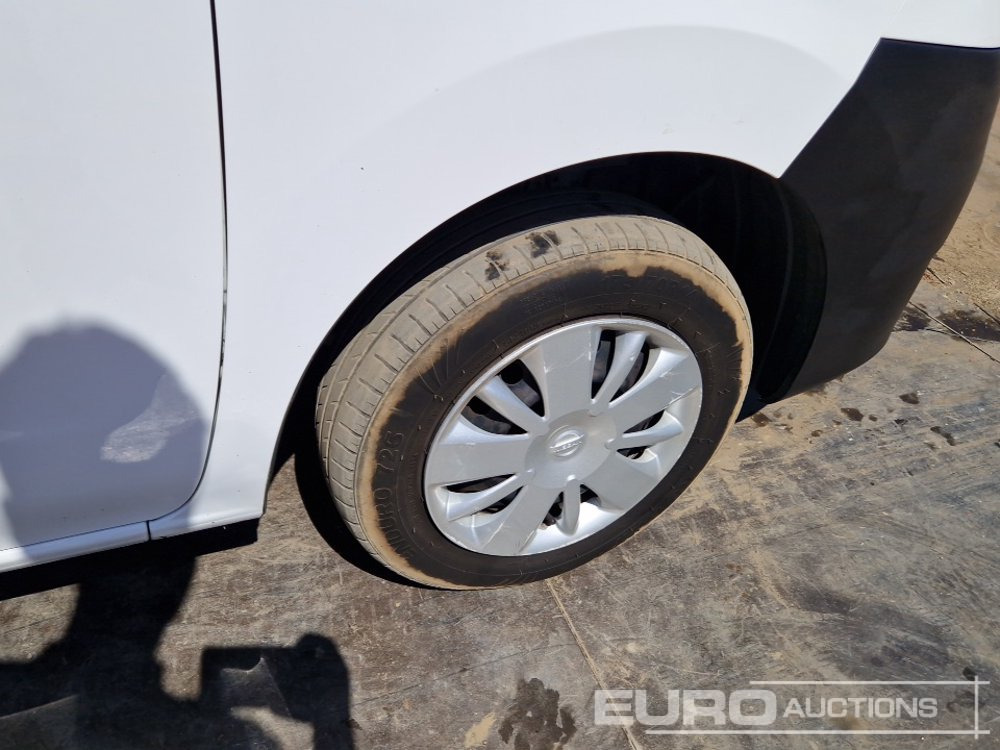 Van Nissan NV200: picture 12