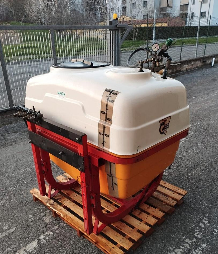 Botte diserbo usata con barra - Tractor mounted sprayer: picture 1 Botte diserbo usata con barra - Tractor mounted sprayer: picture 1