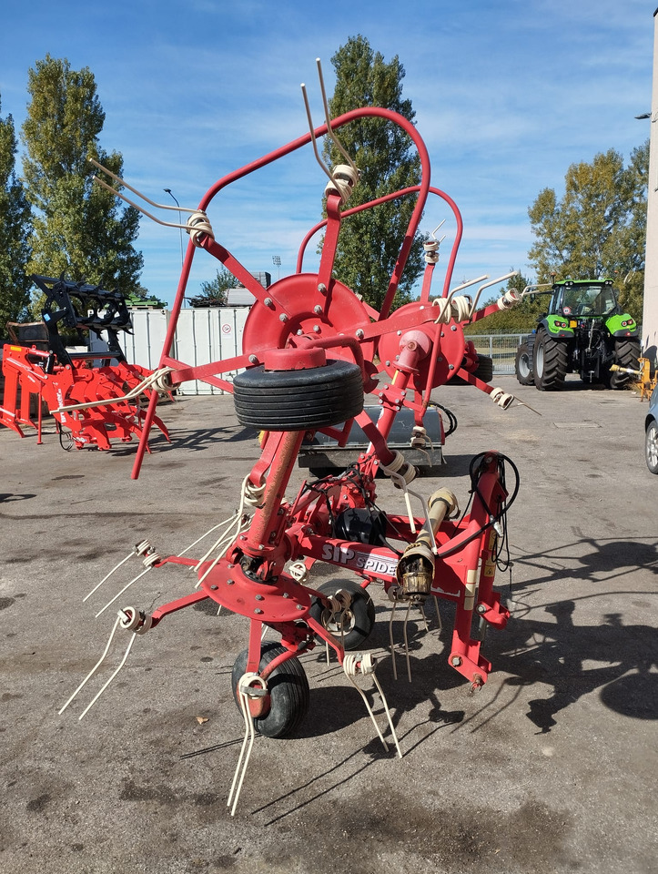 Voltafieno usato Sip 400 idraulico - Tedder/ Rake: picture 3 Voltafieno usato Sip 400 idraulico - Tedder/ Rake: picture 3