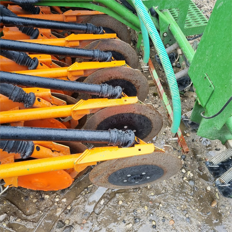 Sowing equipment Amazone P 2000: picture 31