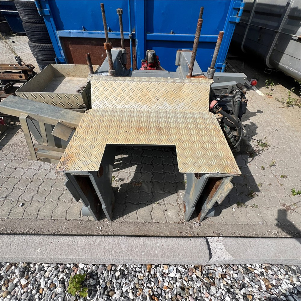 Attachment for Truck ABC Kranbeslag / Crane bracket rear mounted: picture 8