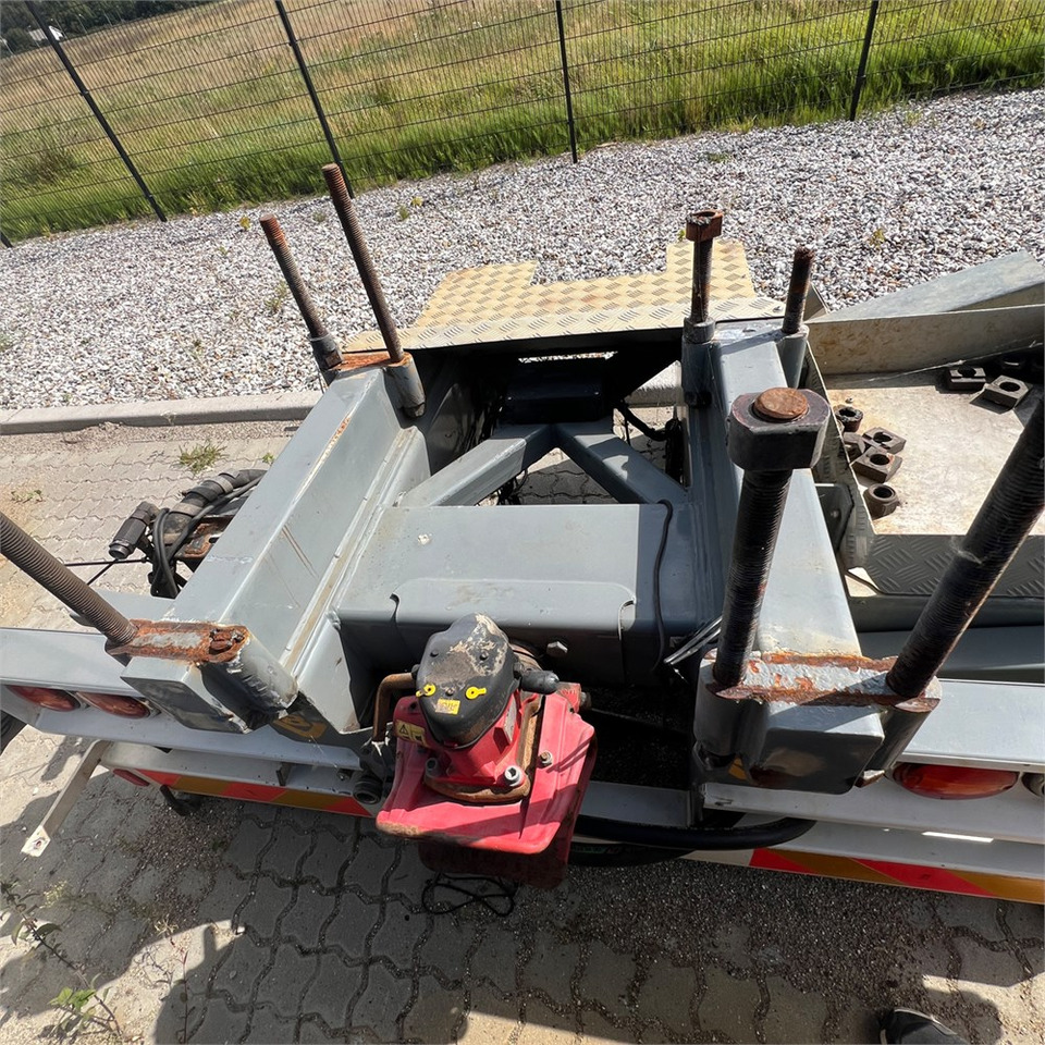 Attachment for Truck ABC Kranbeslag / Crane bracket rear mounted: picture 11