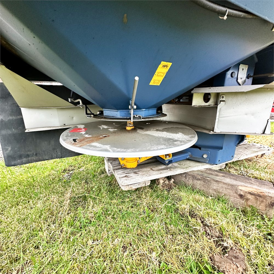 Fertilizing equipment Bogballe M3W Plus: picture 11