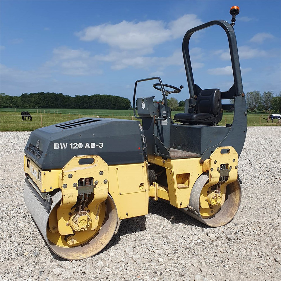 Bomag BW120 AD-3 - Roller: picture 1 Bomag BW120 AD-3 - Roller: picture 1