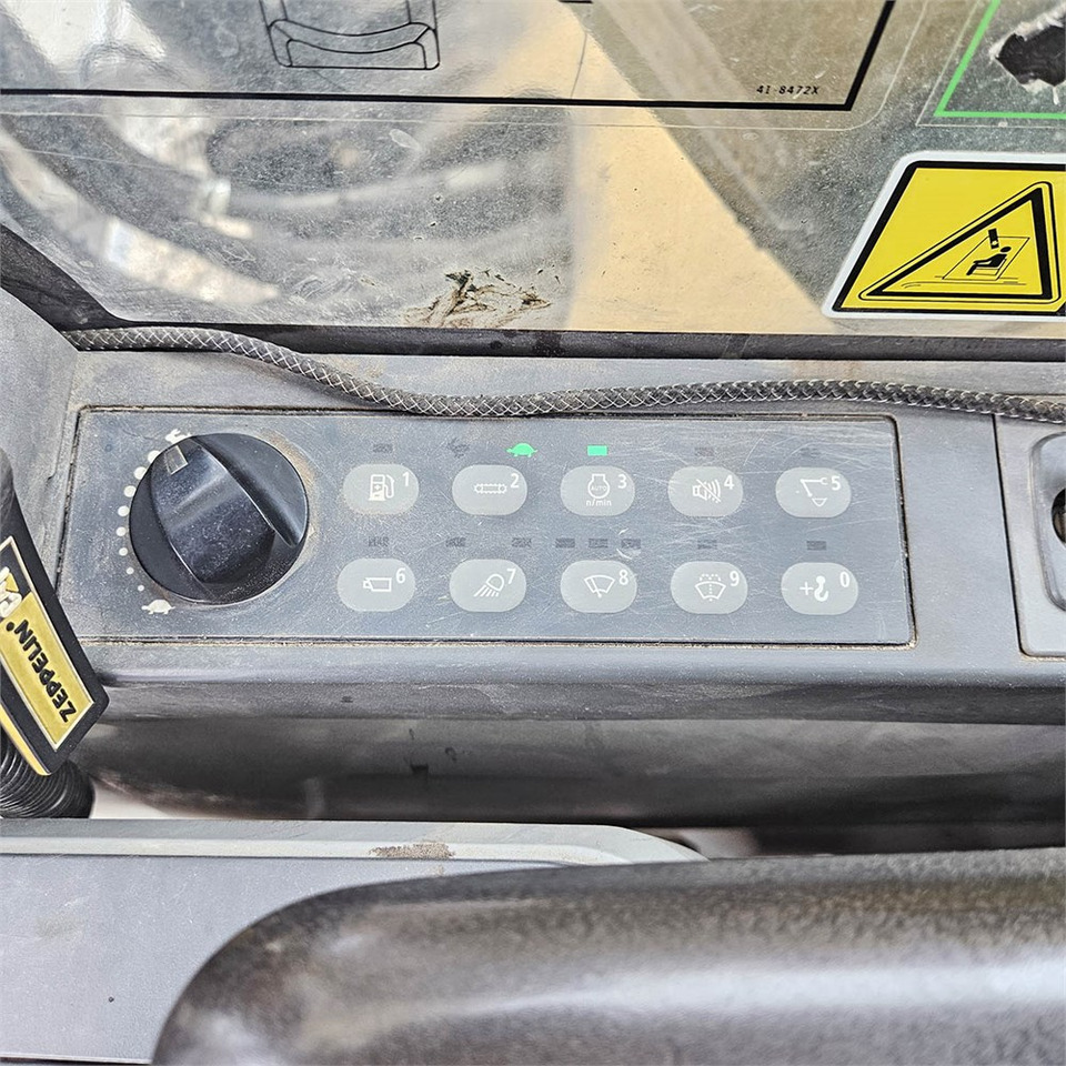 Crawler excavator Caterpillar 320 EL: picture 12