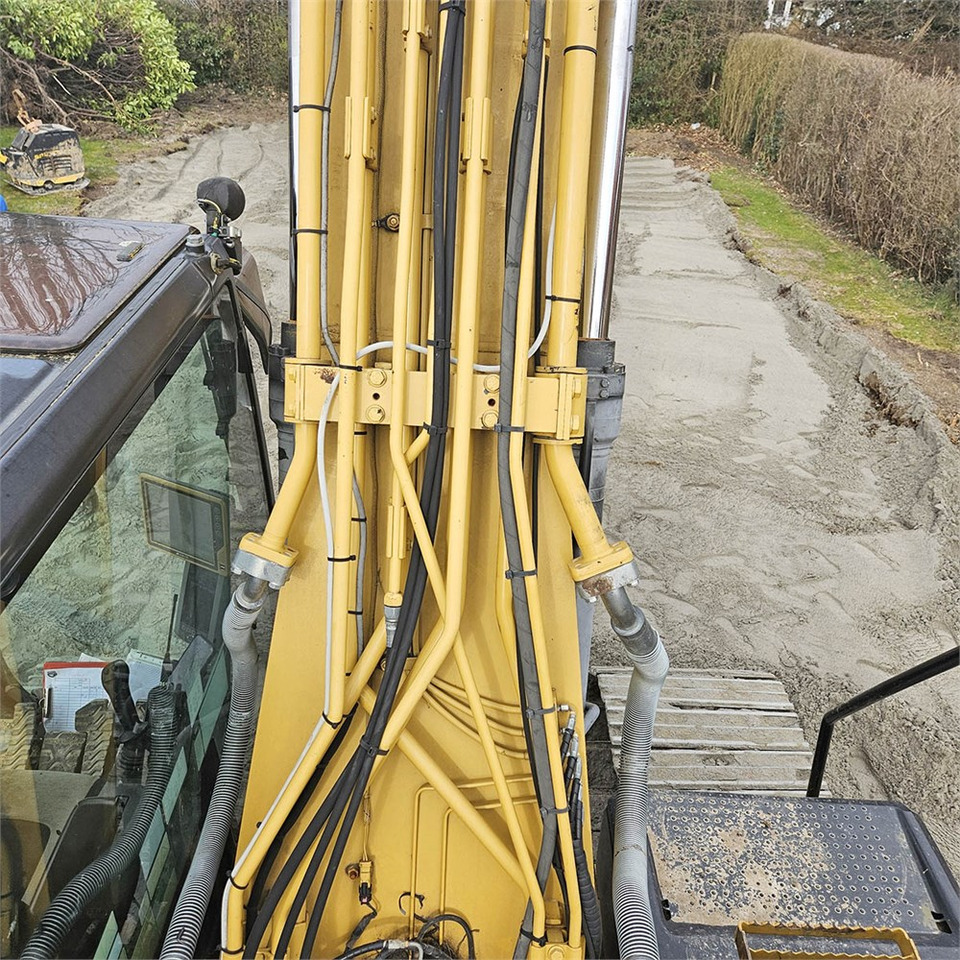 Crawler excavator Caterpillar 320 EL: picture 20