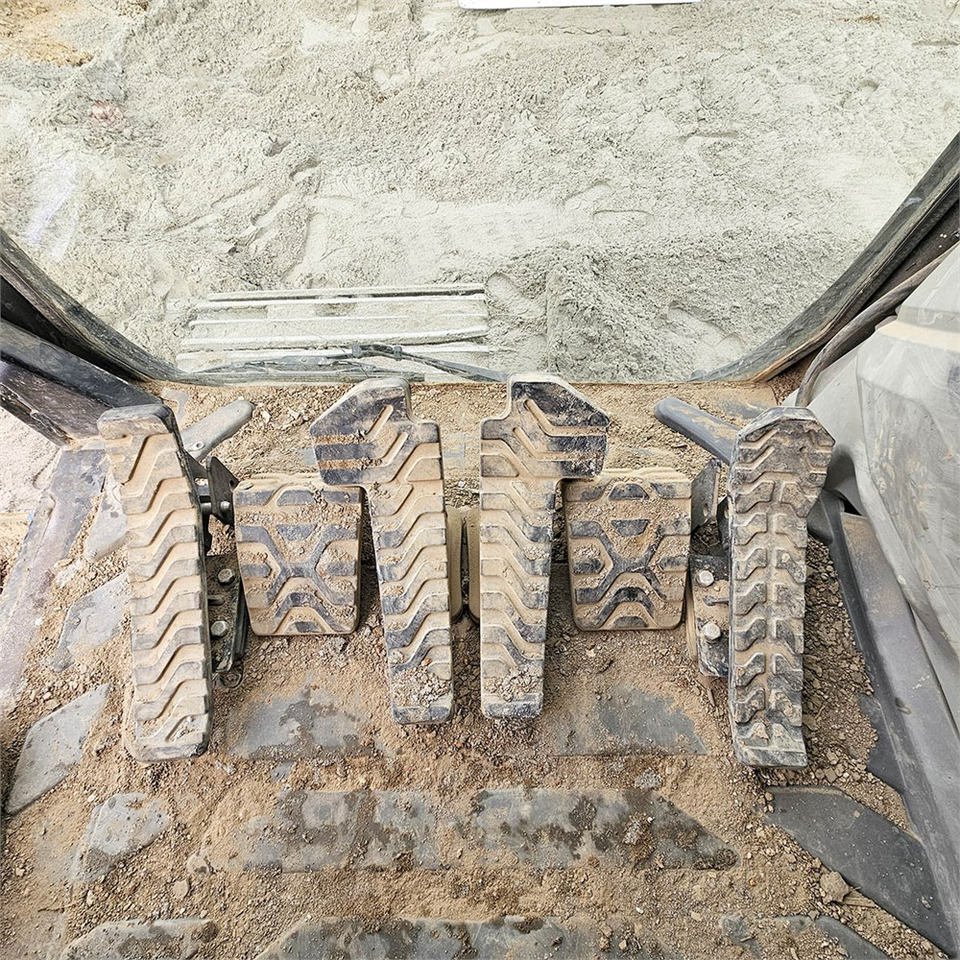 Crawler excavator Caterpillar 320 EL: picture 17