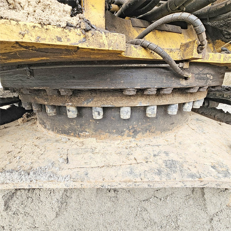 Crawler excavator Caterpillar 320 EL: picture 27