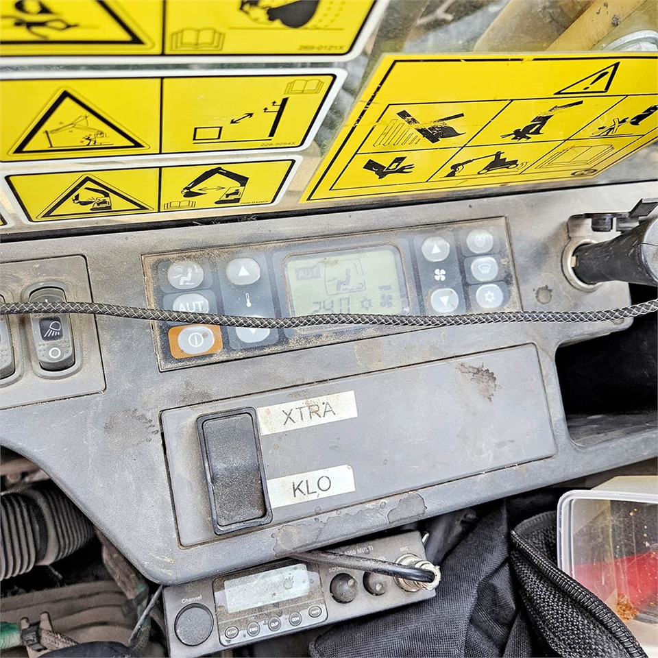 Crawler excavator Caterpillar 320 EL: picture 14