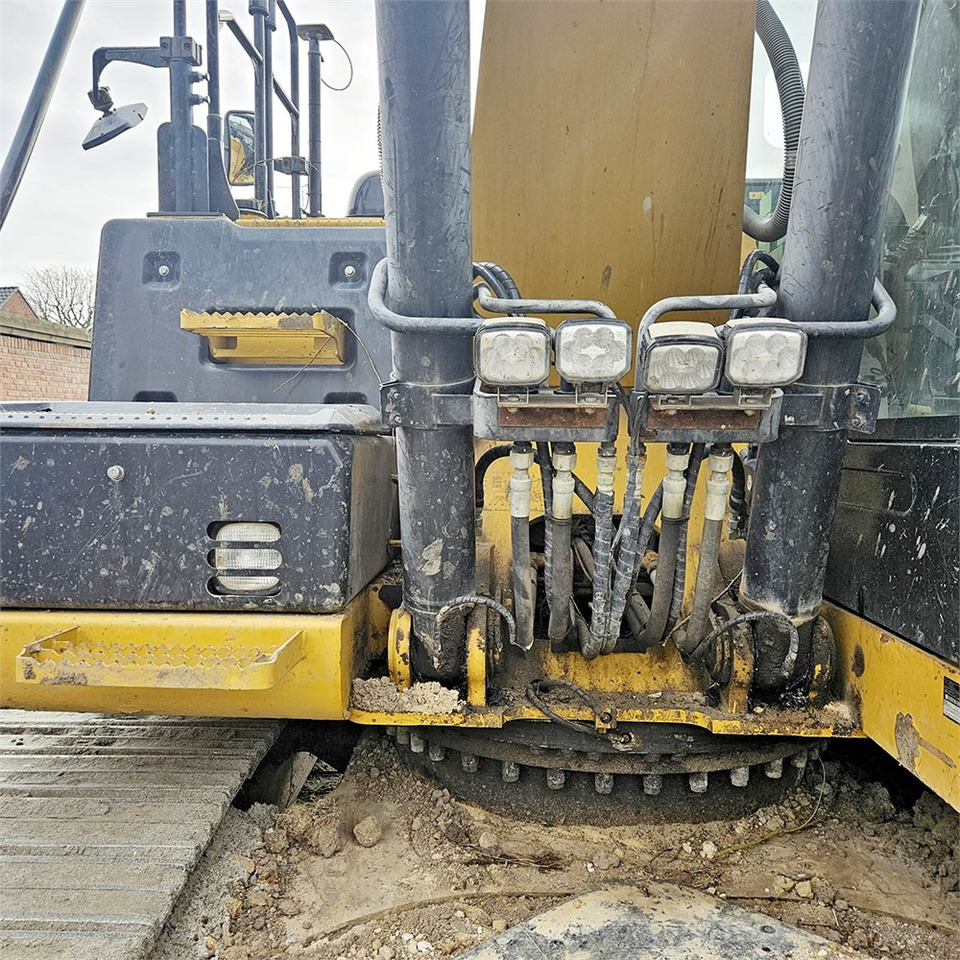 Crawler excavator Caterpillar 320 EL: picture 19