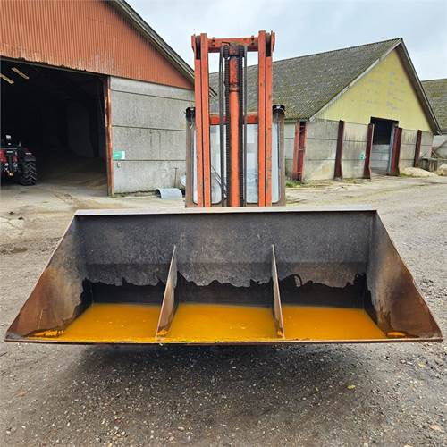 Dantruck 4004 - Forklift: picture 4 Dantruck 4004 - Forklift: picture 4