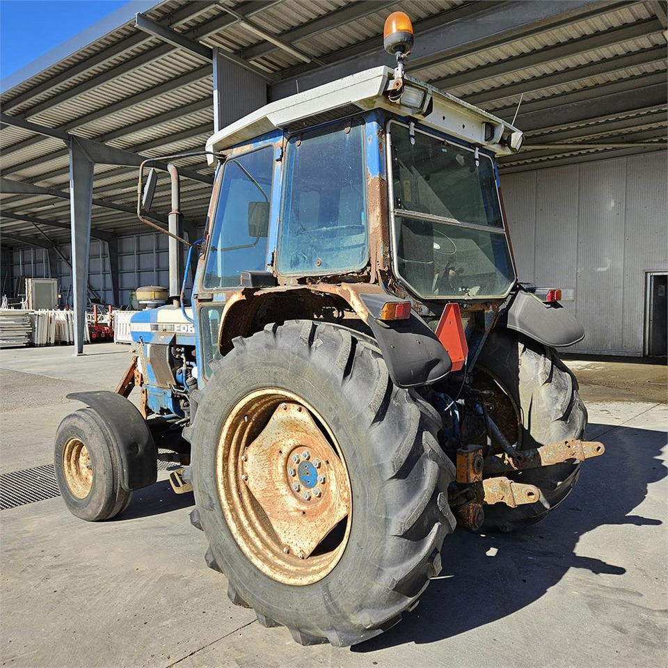 Ford 6810 - Farm tractor: picture 3 Ford 6810 - Farm tractor: picture 3