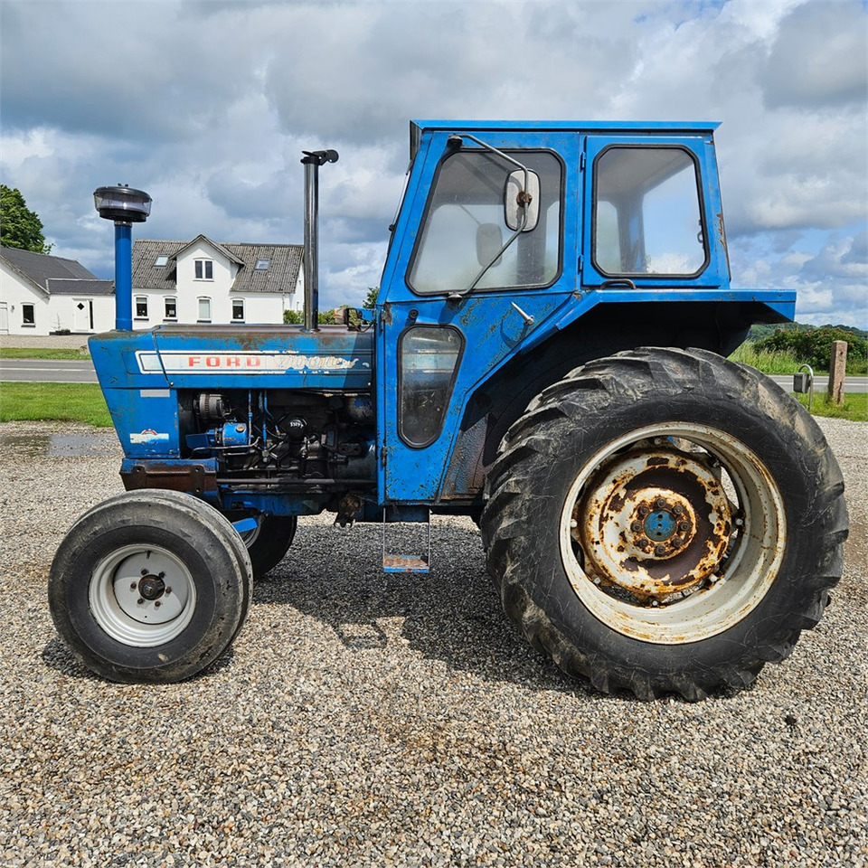 Ford 7000 - Farm tractor: picture 2 Ford 7000 - Farm tractor: picture 2