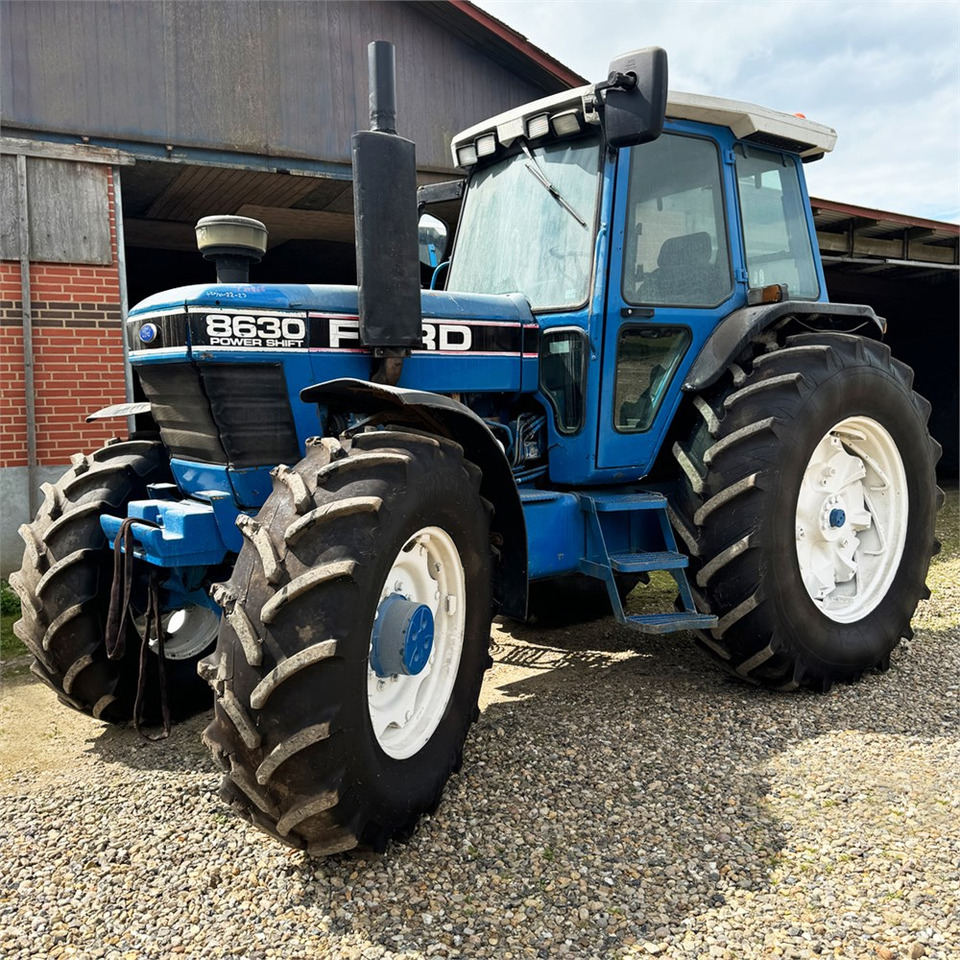 Ford 8630 - Farm tractor: picture 1 Ford 8630 - Farm tractor: picture 1