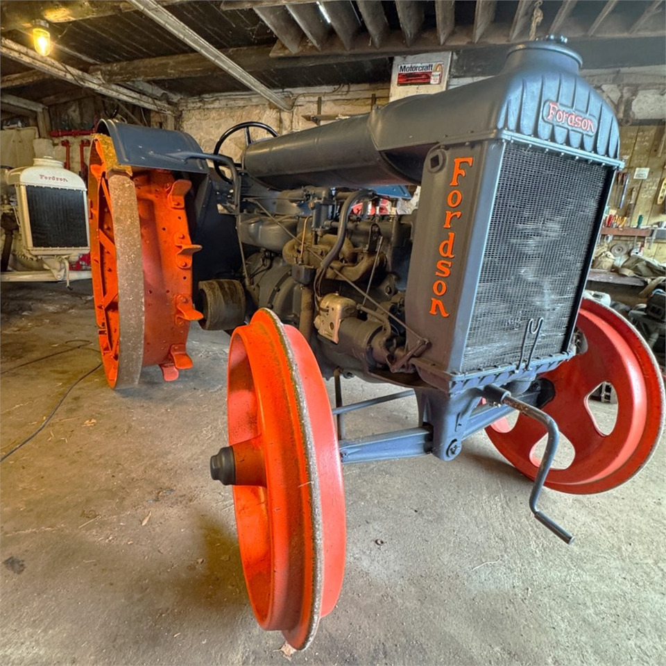 Fordson N - Farm tractor: picture 5 Fordson N - Farm tractor: picture 5