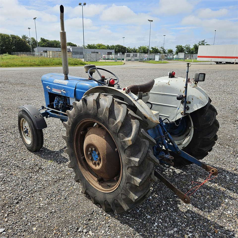 Fordson Super Dexta - Farm tractor: picture 5 Fordson Super Dexta - Farm tractor: picture 5