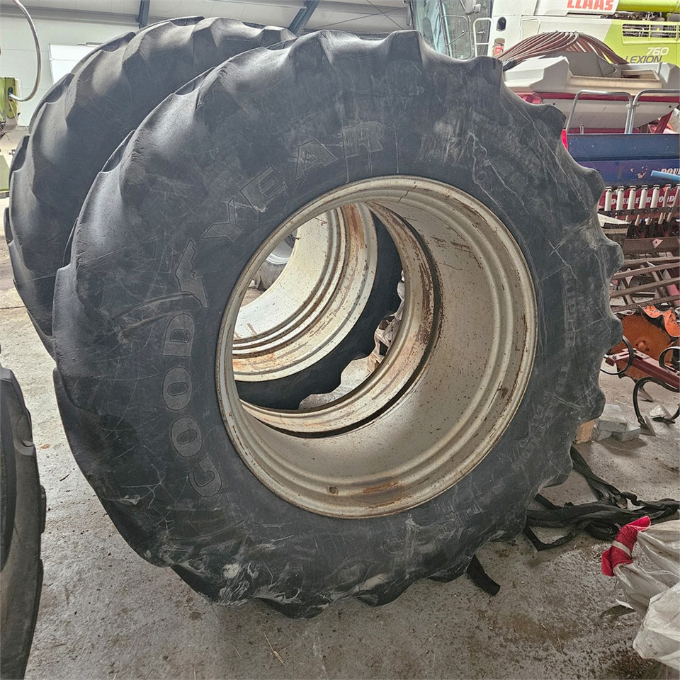 Goodyear Super Traction Radial DT820 - Farm tractor: picture 2 Goodyear Super Traction Radial DT820 - Farm tractor: picture 2