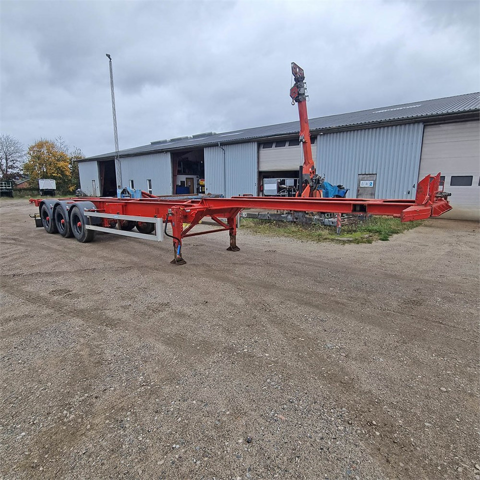 HFR Container chassis - Container transporter/ Swap body semi-trailer: picture 5 HFR Container chassis - Container transporter/ Swap body semi-trailer: picture 5