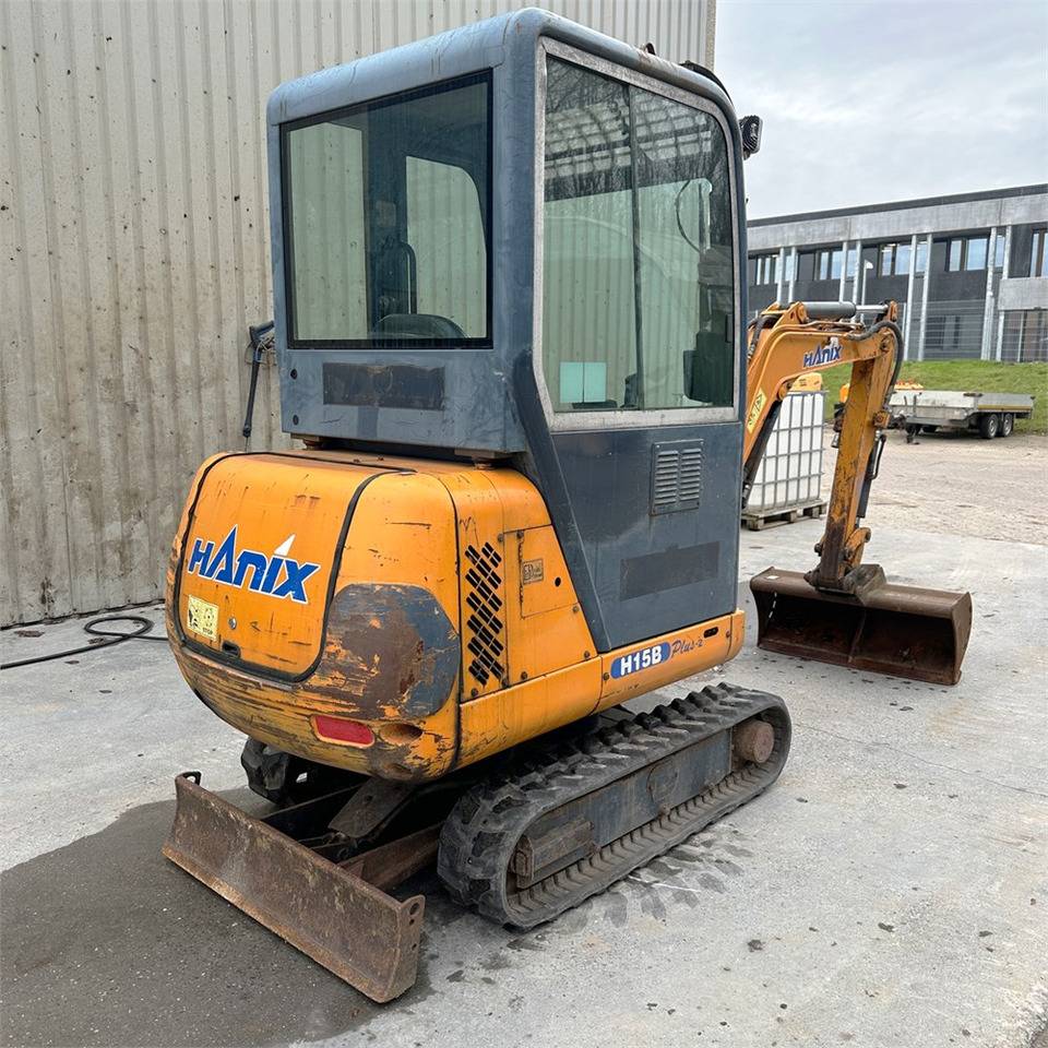 Hanix H15B - Mini excavator: picture 5 Hanix H15B - Mini excavator: picture 5
