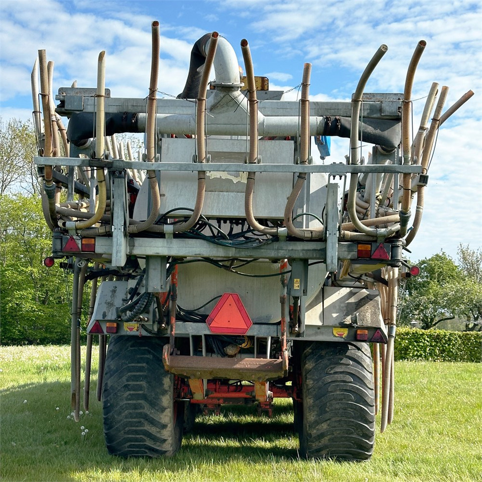 Harsø HV 30 - Fertilizing equipment: picture 3 Harsø HV 30 - Fertilizing equipment: picture 3