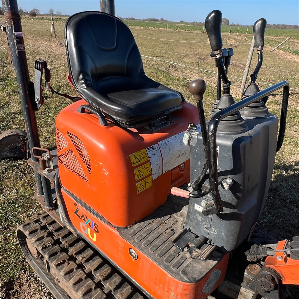 Mini excavator Hitachi ZX10U-2: picture 12