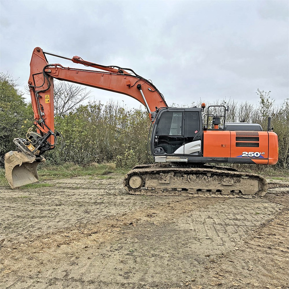 Hitachi ZX250 LC-6 - Crawler excavator: picture 2 Hitachi ZX250 LC-6 - Crawler excavator: picture 2