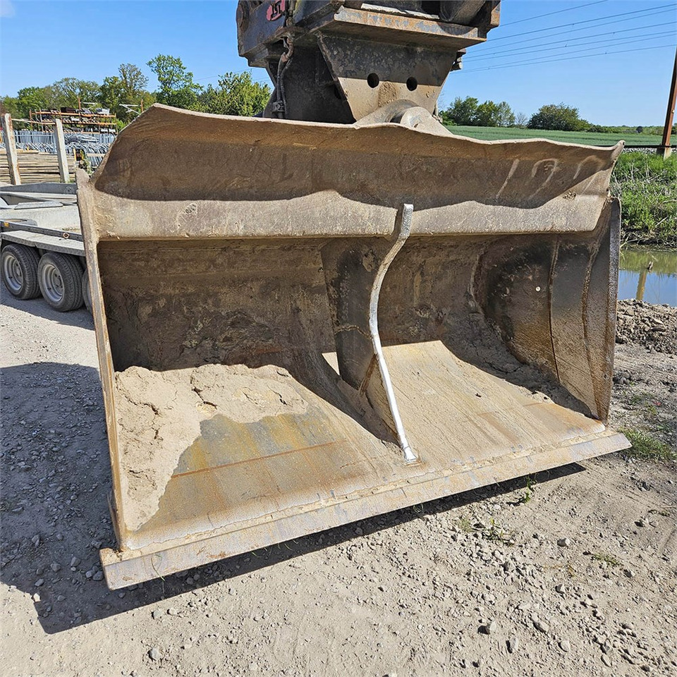 Crawler excavator Hitachi ZX350 LC-6 CTA: picture 42