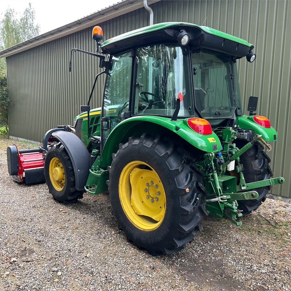 John Deere 5058 E - Farm tractor: picture 5 John Deere 5058 E - Farm tractor: picture 5
