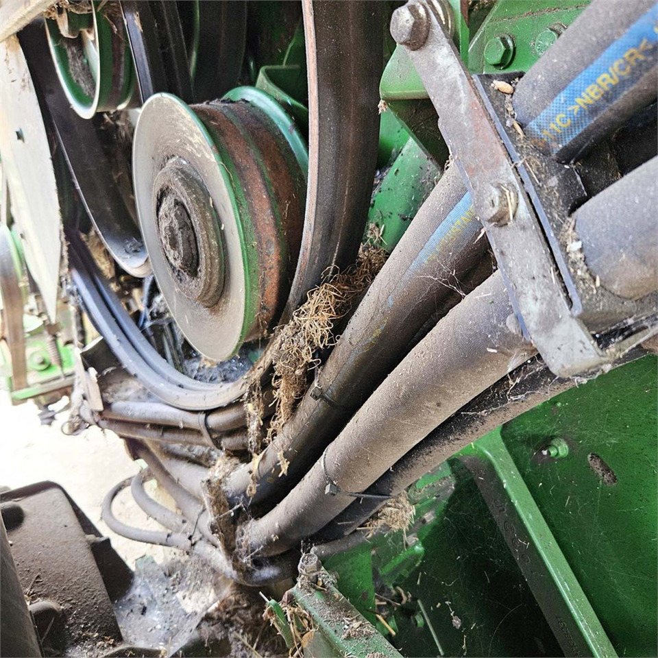 Harvester John Deere 9680i WTS: picture 45