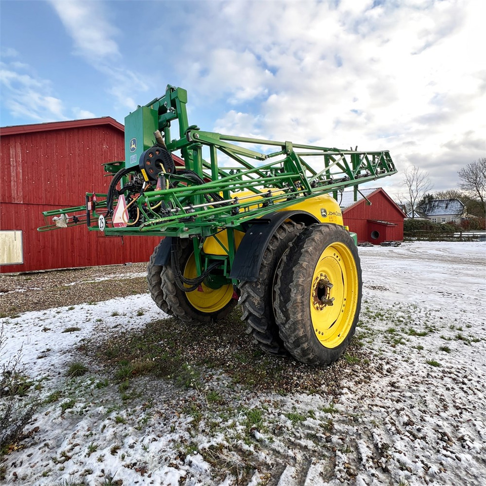 John Deere M732 - Sprayer: picture 5 John Deere M732 - Sprayer: picture 5
