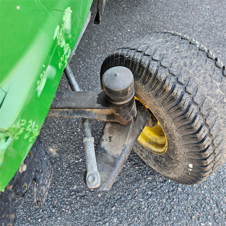 Garden mower John Deere X304: picture 34
