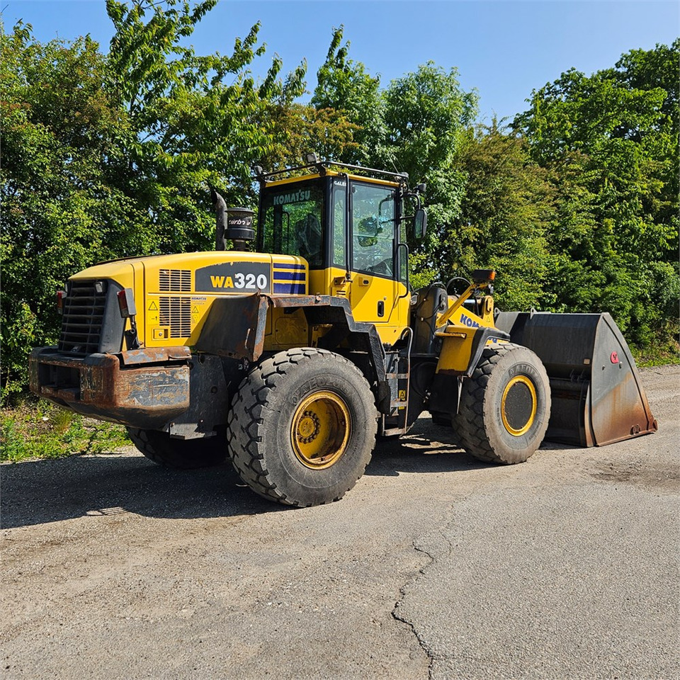 Komatsu WA320-5H - Wheel loader: picture 5 Komatsu WA320-5H - Wheel loader: picture 5
