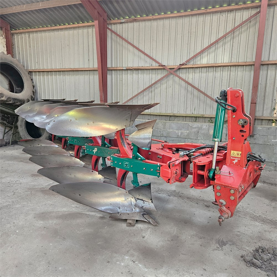 Kverneland EG 109 - Plow: picture 1 Kverneland EG 109 - Plow: picture 1