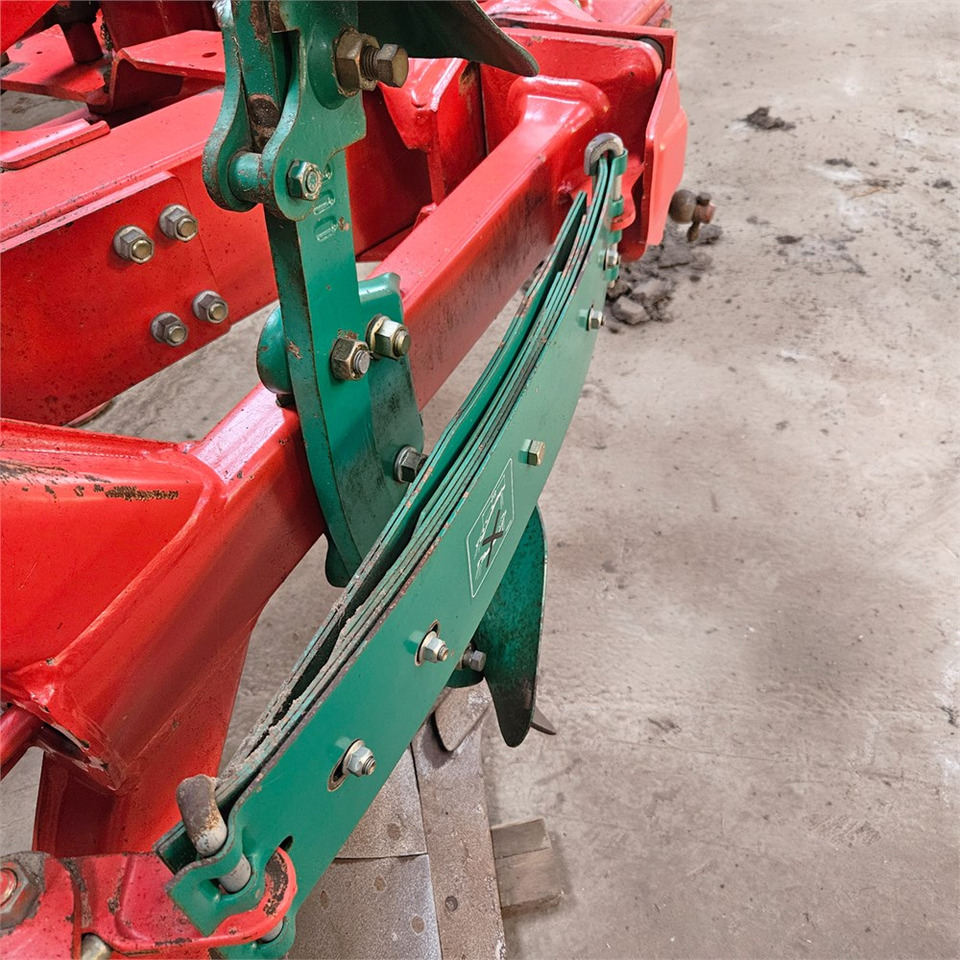 Plow Kverneland EG 109: picture 16 Plow Kverneland EG 109: picture 16