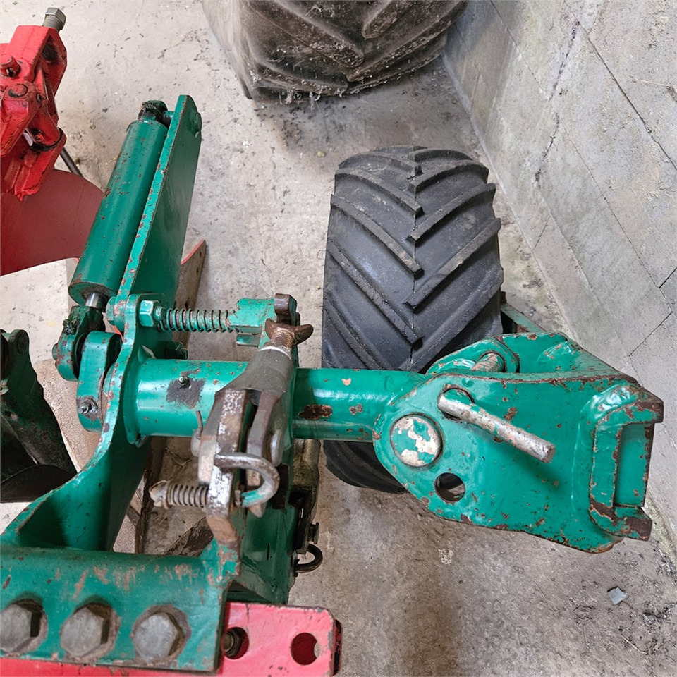 Plow Kverneland EG 109: picture 18 Plow Kverneland EG 109: picture 18