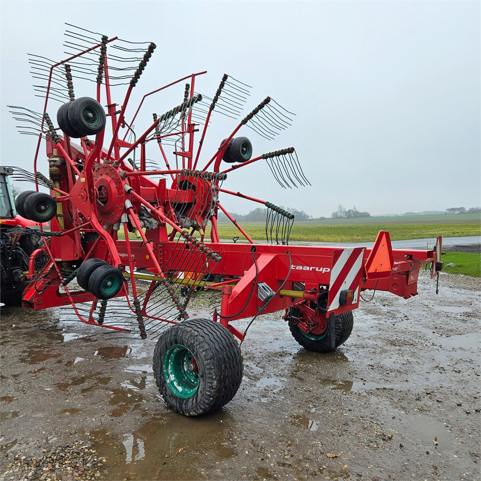 Kverneland Taarup 90150 V - Hay and forage equipment: picture 2 Kverneland Taarup 90150 V - Hay and forage equipment: picture 2
