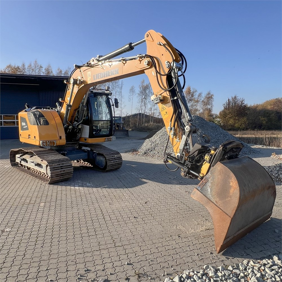Lease a Liebherr R914 Compact S Liebherr R914 Compact S: picture 11 Lease a Liebherr R914 Compact S Liebherr R914 Compact S: picture 11