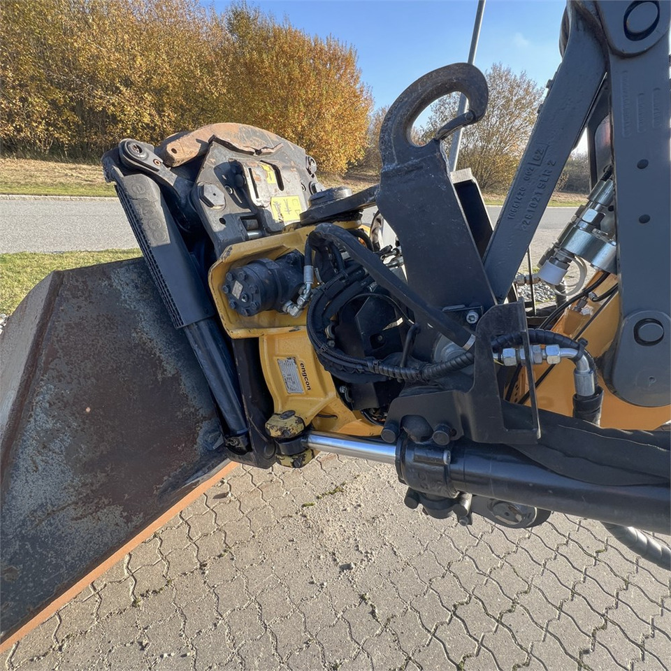 Lease a Liebherr R914 Compact S Liebherr R914 Compact S: picture 15 Lease a Liebherr R914 Compact S Liebherr R914 Compact S: picture 15