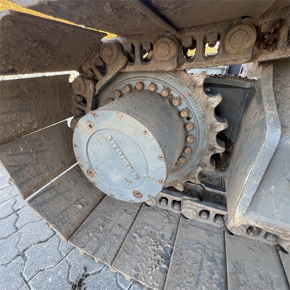 Lease a Liebherr R914 Compact S Liebherr R914 Compact S: picture 30 Lease a Liebherr R914 Compact S Liebherr R914 Compact S: picture 30